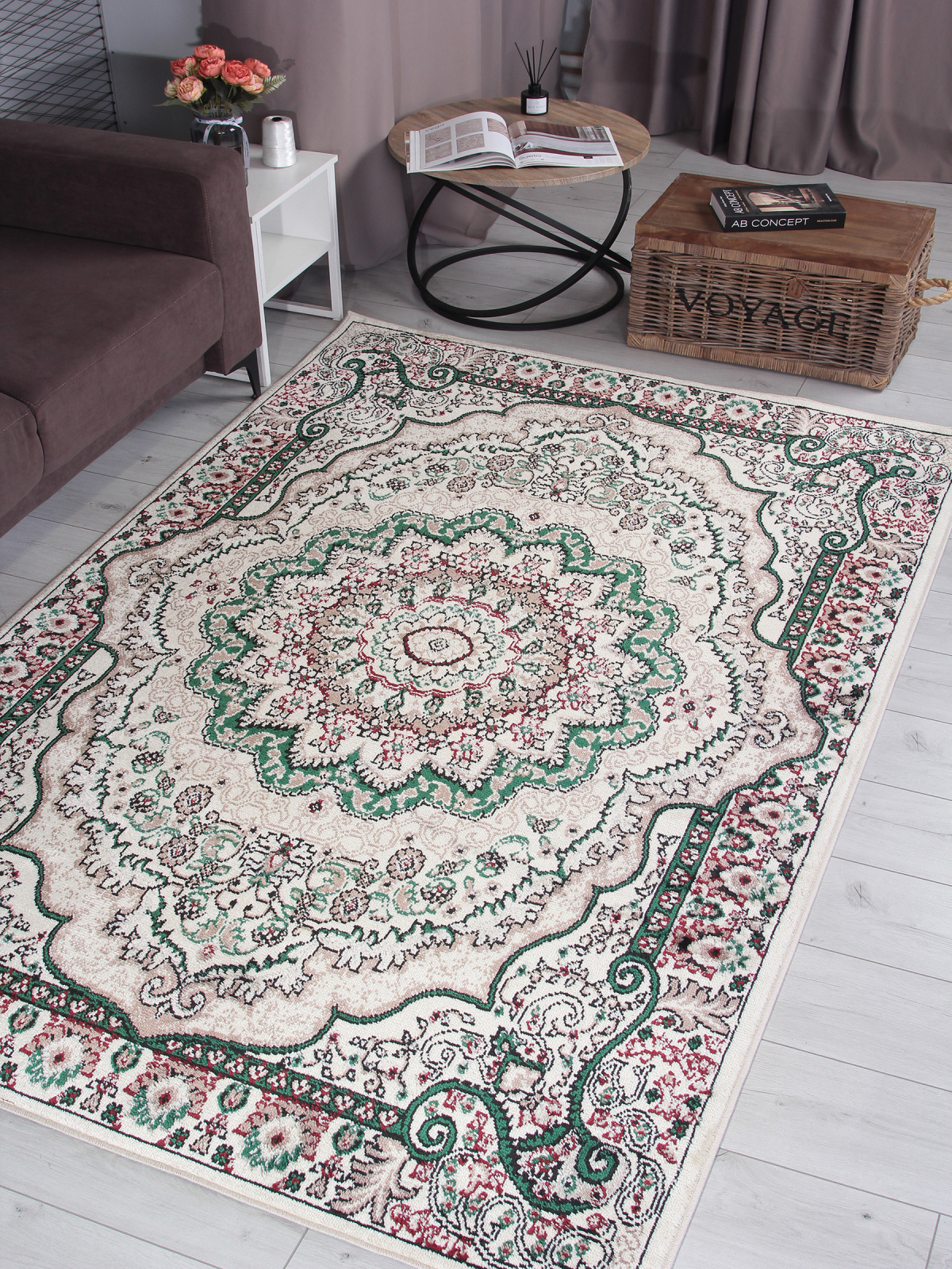 Ковер DARGA F670 - CREAM-GREEN 2.5 на 3.5 Ковер DARGA F670 - CREAM-GREEN 2.5 на 3.5